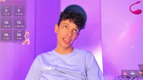 Snapshot of maxfrost1 chatting on February 28, 1:17 am Max online show from February 28, 1:17 am