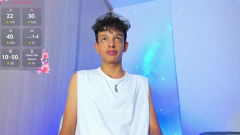 Snapshot of maxfrost1 chatting on April 6, 12:08 am Max online show from April 6, 12:08 am