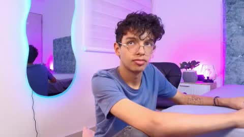 M A X F R O S T   online show from January 15, 8:12 pm