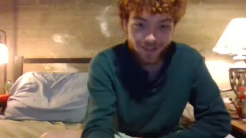 Snapshot of maxgetswilder chatting on September 13, 5:07 am Max Wilder online show from September 13, 5:07 am