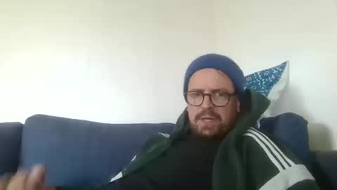 maxhorn591 online show from March 10, 1:05 pm