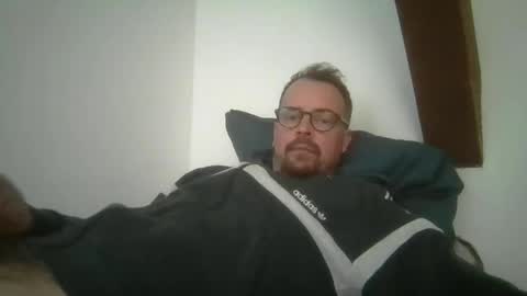 maxhorn591 online show from April 8, 10:15 am