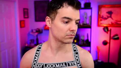 Max Hughes online show from November 8, 4:23 am