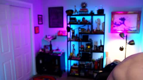 Max Hughes online show from March 14, 4:07 am