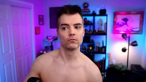 Max Hughes online show from March 28, 3:28 am