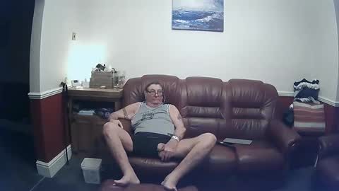 MAX online show from December 20, 12:41 am