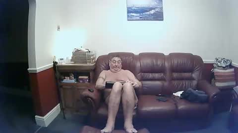 MAX online show from December 30, 2:42 am