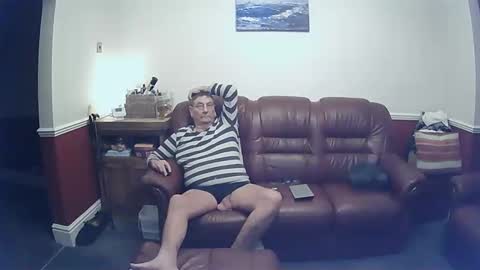 MAX online show from January 6, 8:39 pm