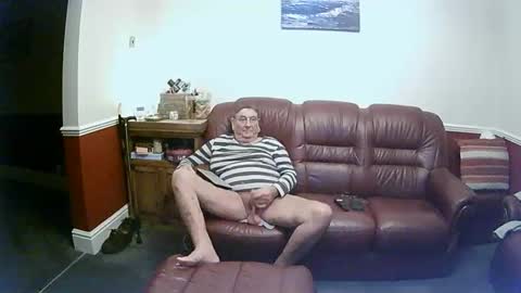 MAX online show from January 27, 12:33 am