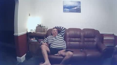 MAX online show from February 1, 9:08 pm