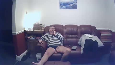 MAX online show from February 26, 9:48 pm