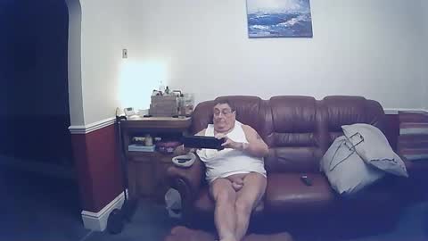 MAX online show from March 11, 11:04 pm