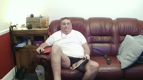 Snapshot of maxi_johnes chatting on March 19, 10:47 pm MAX online show from March 19, 10:47 pm