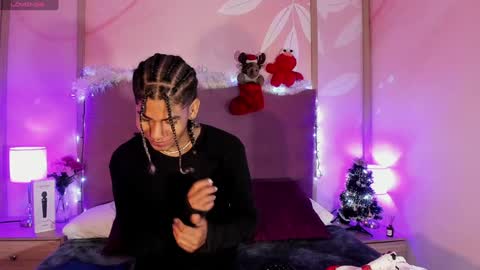 Snapshot of maxim_walker chatting on December 27, 3:09 am maxim online show from December 27, 3:09 am