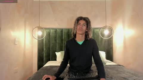 Snapshot of maxim_walker chatting on January 30, 3:00 am maxim online show from January 30, 3:00 am