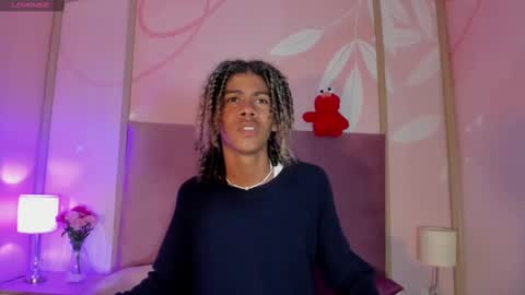 Snapshot of maxim_walker chatting on February 10, 3:03 am maxim online show from February 10, 3:03 am