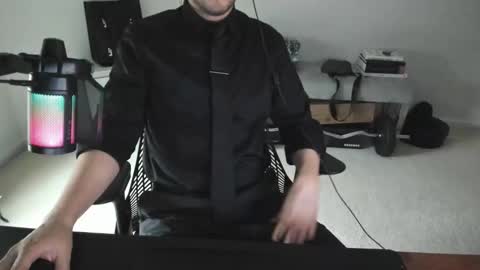 maximal91 online show from March 3, 8:26 pm