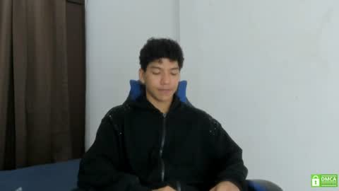 Snapshot of maximiliano_kh4lil chatting on June 12, 12:59 pm Maximiliano online show from June 12, 12:59 pm
