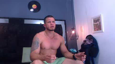 Maximiliano online show from May 28, 5:32 pm