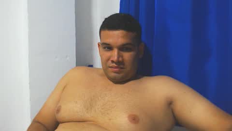 maximo08_dlim online show from June 8, 2:01 am