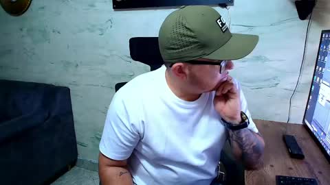  Maximo  online show from April 24, 1:35 pm