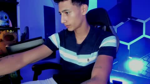 Maximo online show from July 27, 7:43 pm