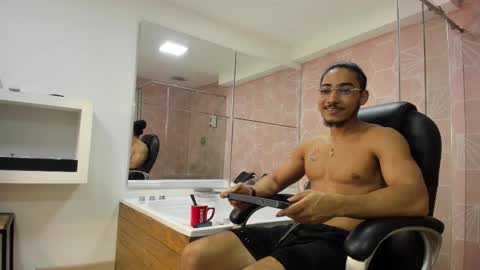 maximo_zahir online show from February 1, 2:54 am