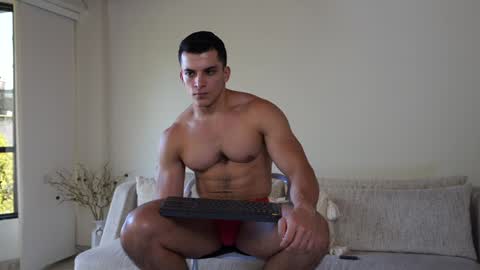 Sebastian online show from January 18, 9:02 pm