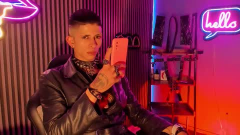 MAXIMO online show from March 16, 1:55 am