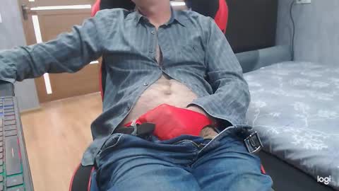 maximus3334 online show from January 9, 9:45 am