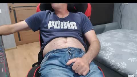 maximus3334 online show from July 25, 9:34 pm