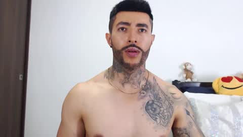 Snapshot of maximus_golden chatting on December 4, 2:53 am Independent Model online show from December 4, 2:53 am