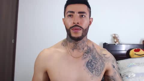 Snapshot of maximus_golden chatting on December 12, 2:26 am Independent Model online show from December 12, 2:26 am