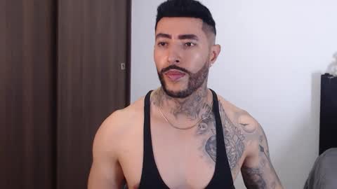Snapshot of maximus_golden chatting on December 18, 4:42 am Independent Model online show from December 18, 4:42 am