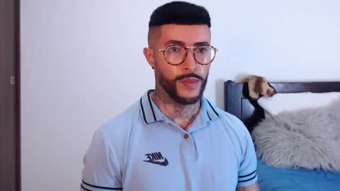 Snapshot of maximus_golden chatting on January 14, 1:47 am Independent Model online show from January 14, 1:47 am