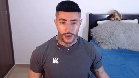 Snapshot of maximus_golden chatting on January 19, 4:33 am Independent Model online show from January 19, 4:33 am