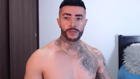 Snapshot of maximus_golden chatting on January 22, 4:02 am Independent Model online show from January 22, 4:02 am