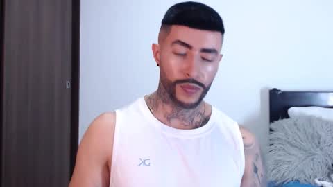 Snapshot of maximus_golden chatting on January 24, 3:22 am Independent Model online show from January 24, 3:22 am
