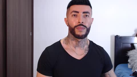 Snapshot of maximus_golden chatting on February 3, 5:18 am Independent Model online show from February 3, 5:18 am