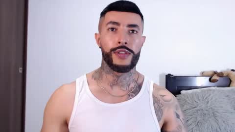 Snapshot of maximus_golden chatting on February 16, 10:10 pm Independent Model online show from February 16, 10:10 pm