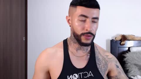 Snapshot of maximus_golden chatting on February 19, 2:44 am Independent Model online show from February 19, 2:44 am
