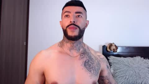 Snapshot of maximus_golden chatting on February 25, 3:42 am Independent Model online show from February 25, 3:42 am