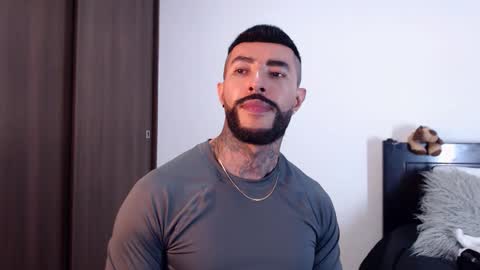 Snapshot of maximus_golden chatting on March 2, 6:48 am Independent Model online show from March 2, 6:48 am