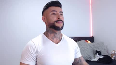 Snapshot of maximus_golden chatting on September 9, 2:33 am Independent Model online show from September 9, 2:33 am