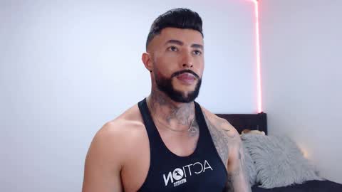 Snapshot of maximus_golden chatting on September 18, 5:09 am Independent Model online show from September 18, 5:09 am