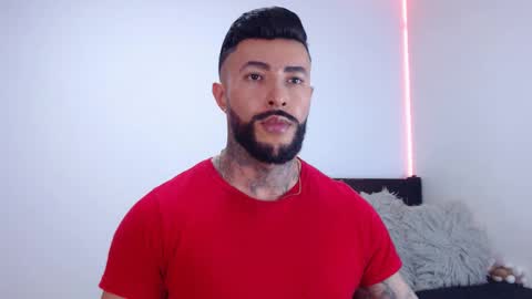 Independent Model online show from September 23, 2:47 am