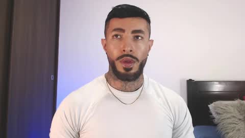 Snapshot of maximus_golden chatting on April 9, 2:44 am Independent Model online show from April 9, 2:44 am