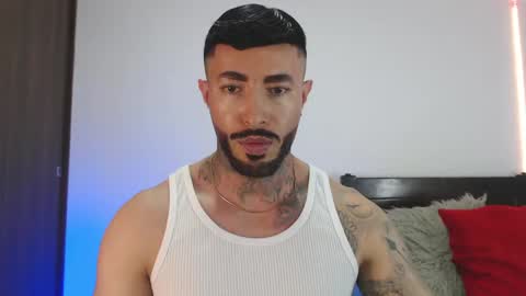 Snapshot of maximus_golden chatting on April 26, 4:21 am Independent Model online show from April 26, 4:21 am