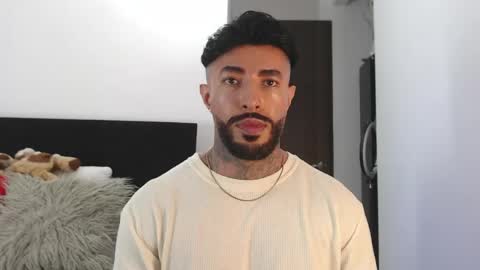 Snapshot of maximus_golden chatting on May 30, 2:52 am Independent Model online show from May 30, 2:52 am