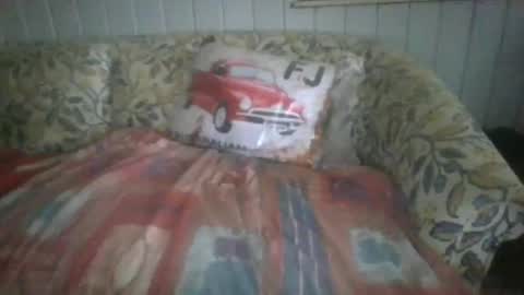 Snapshot of maximus_oreally chatting on December 28, 2:11 am Max online show from December 28, 2:11 am